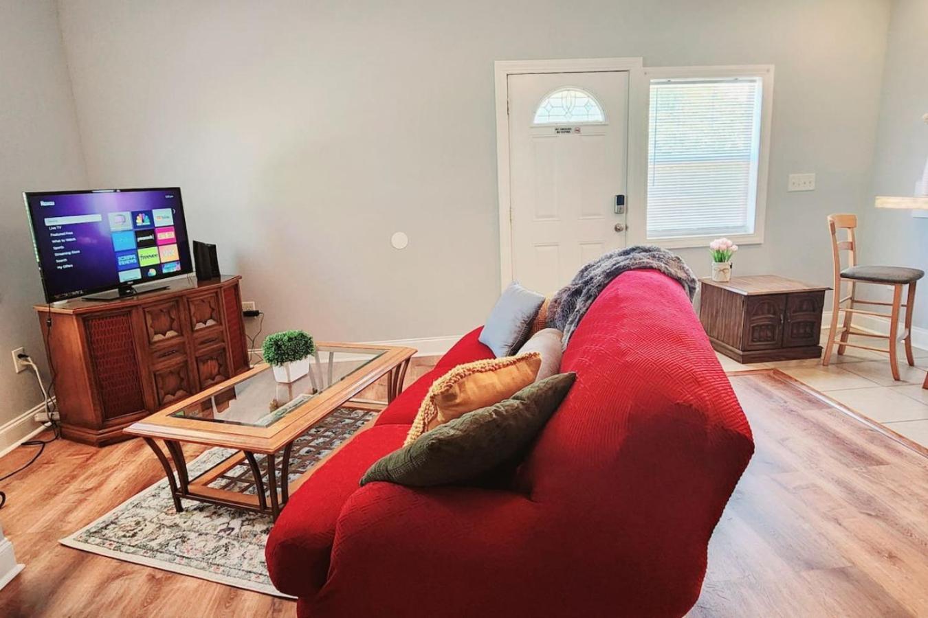 Charming Cute Convenient 2 Mi To Downtown And Uga Athens